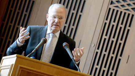 Hans-Olaf Henkel stellvertretender Sprecher der AfD. 