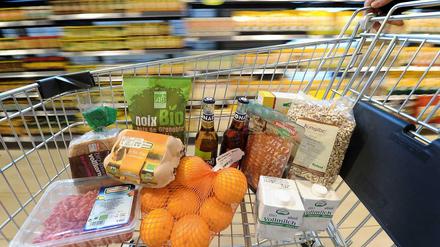 Unbezahlte Arbeit im Supermarkt. Eine Praktikantin scheiterte in zweiter Instanz am Landesarbeitsgricht Hamm.