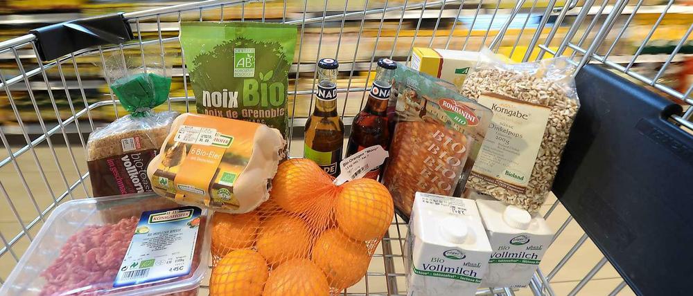 Unbezahlte Arbeit im Supermarkt. Eine Praktikantin scheiterte in zweiter Instanz am Landesarbeitsgricht Hamm.
