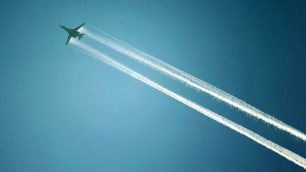 Angriff: Ein Flugzeug der internationalen Allianz über der nordsyrischen Stadt Kobane.