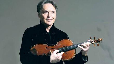 Der Bratscher Wilfried Strehle ist künstlerischer Leiter von „Blackmore’s Musikfabrik“ in Schmargendorf. 