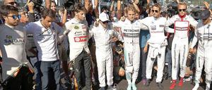 Die Formel-1-Fahrer dachten vor dem Rennen in Sotschi an ihren gegen den Tod kämpfenden Kollegen Jules Bianchi. 