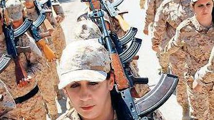 Gewehrsfrauen. Die kurdischen Peschmerga verlassen sich seit langem auf die Schlagkraft ihrer weiblichen Bataillone.
