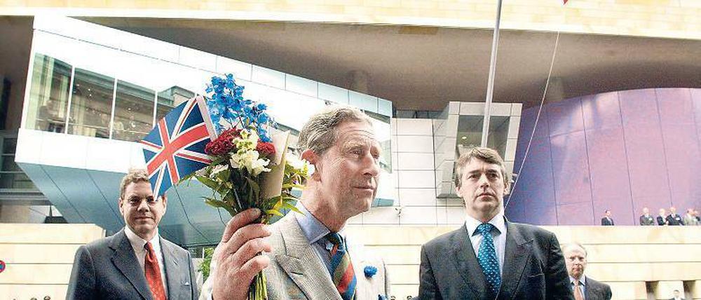Hello, Sir? Good morning, Your Royal Highness? Na, wäre Ihr Englisch gut genug, wenn Sie plötzlich Smalltalk mit Prince Charles halten müssten? Oder mit einem britischen Geschäftspartner? Es lohnt sich, spezielle Englischkurse auszusuchen, etwa für Ingenieure oder Geschäftsleute. Foto: dpa