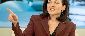 Sheryl Sandberg, Facebook-Geschäftsführerin, setzt sich vehement dafür ein, dass Frauen in Silicon Valley Karriere machen können. 