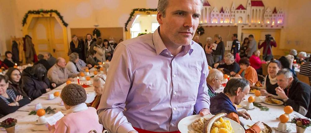 Kellner auch für Bodo Ramelow? Der Erfurter Oberbürgermeister Andreas Bausewein - hier bei einer Solidaritätsaktion für Hartz-IV-Empfänger im Dezember 2013.