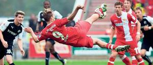 Ein bisschen Leichtigkeit. Sören Brandy erzielte das Tor zum 2:1 gegen Sandhausen.