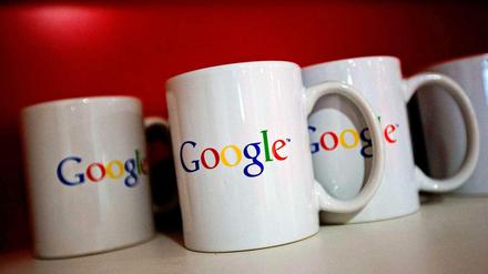 Hoch die Tassen. Der Google-Umsatz steigt in drei Monaten um 20 Prozent.