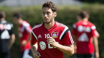 Der Auftritt von Hakan Calhanoglu im "Aktuellen Sportstudio" sorgte für viel Aufsehen.