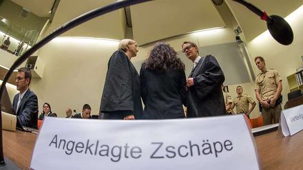 Im NSU-Prozess wird seit Mai 2013 versucht, die Mitschuld der Angeklagten Beate Zschäpe und weiterer vier mutmaßlicher Unterstützer zu 