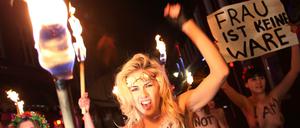 Frauen gegen Prostitution: Femen-Protest 2013 auf der Reeperbahn in Hamburg