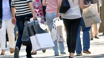 Keine Angst vor Morgen. Im Gegenteil: Die Verbraucher sehen optimistisch in die Zukunft und geben auch deshalb mehr Geld aus. 