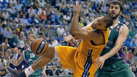 Albas Alex King (links) gegen Stefan Markovic.