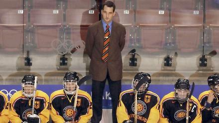  Rainer Nittel, 47, ist seit 2011 Sportdirektor des Deutschen Curling-Verbands. Zuvor war der ehemalige Eishockey-Bundestrainer der Frauen Sportdirektor beim Deutschen Hockey-Bund.