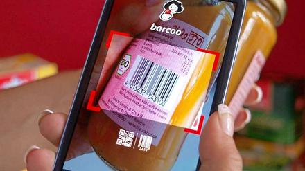 Schnell den Barcode mit dem Smartphone scannen - und schon stellt die App eine Reihe an Informationen zur Verfügung. 
