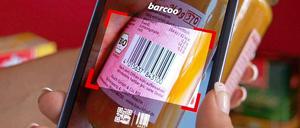 Schnell den Barcode mit dem Smartphone scannen - und schon stellt die App eine Reihe an Informationen zur Verfügung. 