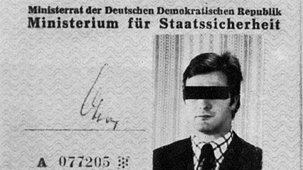 Der MfS-Ausweis von Werner Stiller.