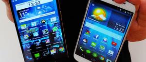 Das Trendy4 Tiger (links) spielt in der Smartphone-Oberklasse. Auch das Acer Liquide Jade plus ist mehr als ein Einsteigersmartphone.