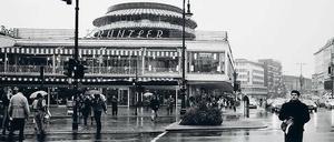 Das Kranzler Eck in Berlin fotografierte Lange 1994.