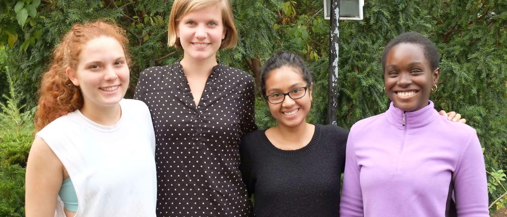 Vier von 104: v.l.n.r.: Daisy Rosato (USA), Luisa van Dyck (Niederlande), Karina Quintana (USA), Abidemi Williams (Jamaica)