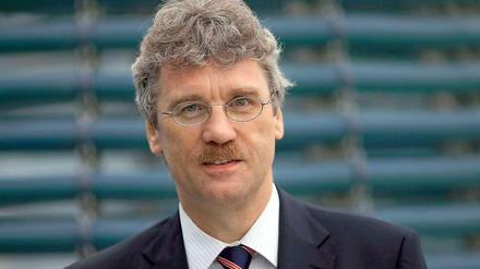 Korrupt? Jedenfalls hat die Staatsanwaltschaft einen Strafbefehl gegen den früheren BER-Techikchef Jochen Großmann beantragt. Ein Strafbefehl ist wie ein Urteil, nur dass es vorher keine Verhandlung gab.