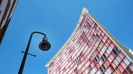 Kahlschlag. In der Berliner GSW-Zentrale fallen 150 von 320 Stellen weg.