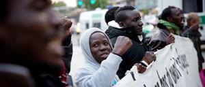 Die Flüchtlingsproteste beschäftigen Berlin seit langem. Hier ein Foto vom Breitscheidplatz aus dem Mai 2014.