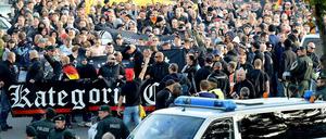 Demonstration "Hooligans gegen Salafisten" am 26. Oktober 2014 in Köln.