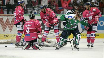 Glücklos auch im Heimspiel: Die Eisbären mussten auch zuhause gegen Iserlohn eine Niederlage hinnehmen.