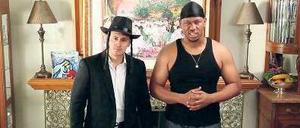 Beschneidung als Gangsta-Ritual. Der amerikanisch Film "Bubala Please" (2013) ironisiert das Heilige. Einer will in dei Gang aufgenommen werden - und muss dafür seine Vorhaut opfern.
