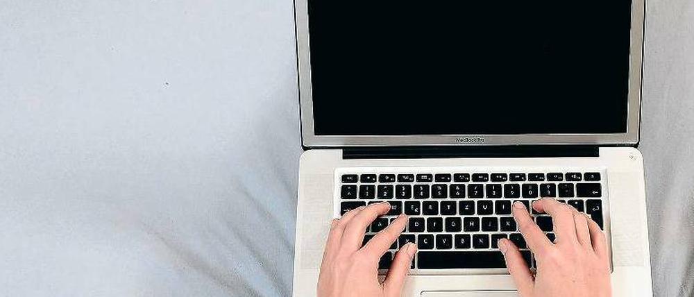 Ist das noch Freizeit? Tippen in der Horizontalen.