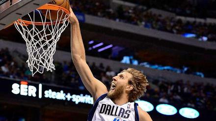 Dirk Nowitzki mit Playoff-Bart? Diese Saison bitte nicht allzu lang.