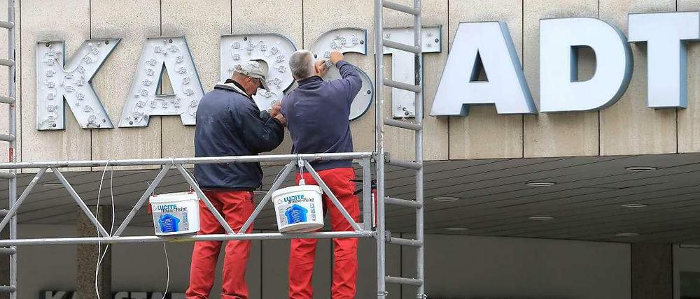 Umbau. Der neue Karstadt-Chef muss den Konzern neu aufstellen. Vielen Filialen droht das Aus.