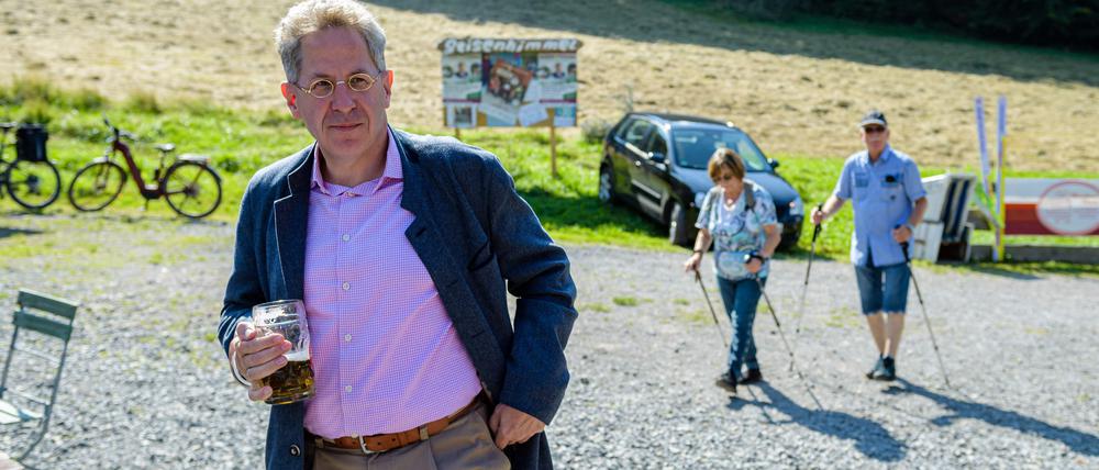 Hans-Georg Maaßen im Wahlkampf an der Bergbaude Geisenhimmel.