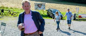 Hans-Georg Maaßen im Wahlkampf an der Bergbaude Geisenhimmel.