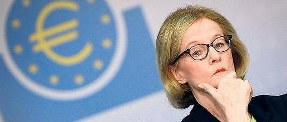 Streng, nicht gestresst. Danièle Nouy, die Chefin der neuen Euro-Bankenaufsicht, bei der Präsentation der Ergebnisse.
