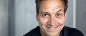 Dieter Nuhr, Kabarettist, Comedian, Witzbold, muss Kritik von Muslimen einstecken, weil er den Islam mit Frauenfeindlichkeit in Verbindung gebracht hat.