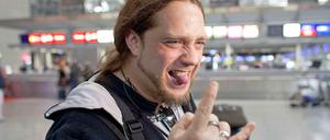 Die "Bravo" nannte ihn "den Teufel mit der Engelsstimme." Jetzt hat Martin Kesici sich mit einem dubiosen Facebook-Posting um den Job gebracht.