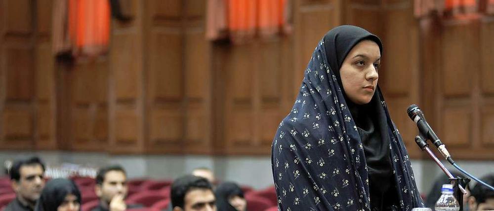 Reyhaneh Jabbari - erhängt mit 26 Jahren