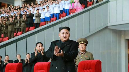 Machthaber Kim Jong Un, hier am Dienstag, sitzt offenbar fest im Sattel.