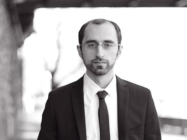 Der Journalist und Autor Eren Güvercin