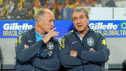 Carols Alberto Parreira (r.) saß beim 1:7 gegen Deutschland selbst auf der Bank - als technischer Direktor der brasilianischen Mannschaft. 