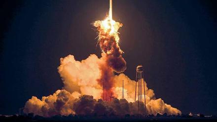 Fiasko nach sechs Sekunden. Die "Antares"-Rakete explodierte am Dienstagabend kurz nach dem Start vom Weltraumbahnhof Wallops in Virginia.