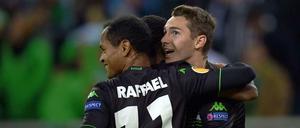 Selbstvertrauen tanken für die Bayern: Raffael und Co. feiern drei Tage vor dem Bundesliga-Spitzenspiel ein 5:0 über Apollon Limassol.