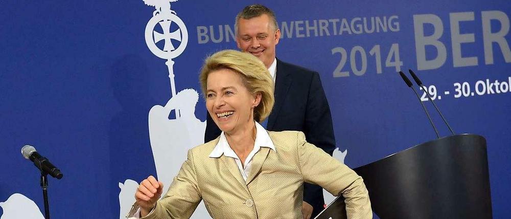 Bundesverteidigungsministerin Ursula von der Leyen (CDU) und ihr polnischer Amtskollege Tomasz Siemoniak.
