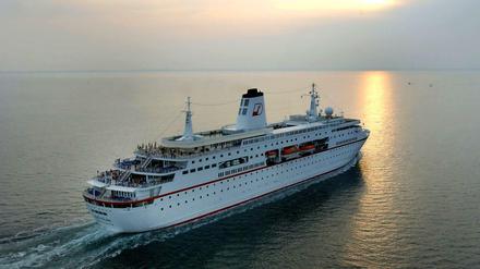 Das ZDF dreht auf der MS Deutschland das Traumschiff.