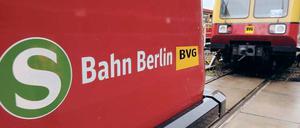 Gelb auf S-Bahn-Rot. Für manche wäre die BVG ein geeigneter Betreiber für die S-Bahn. 