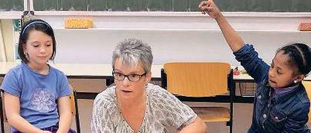 Zugang zur nationalen Sprache. Kinder in Chemnitz beim Deutschlernen.