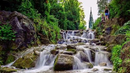 Damit es im Viktoriapark nicht nur noch Wasser gibt, hat die Bezirksverordnetenversammlung beschlossen, den Tierpark zu retten.