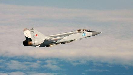Ein russischer Mikoyan-MiG-31-Bomber, aufgenommen von der norwegischen Armee.
